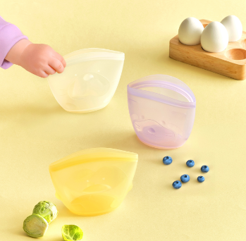 Baby Airtight <br /> Containers & <br /> Fruit Feeders